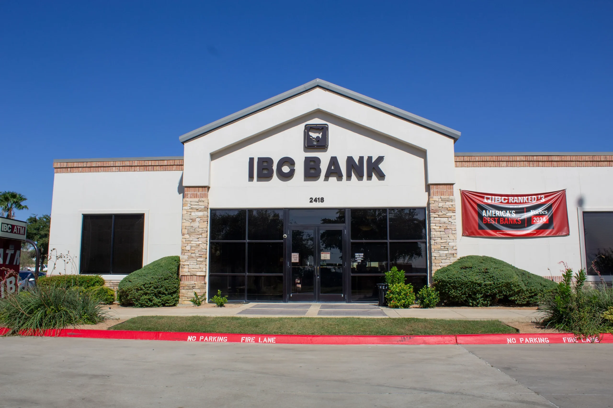How to Find an IBC Bank Near Me