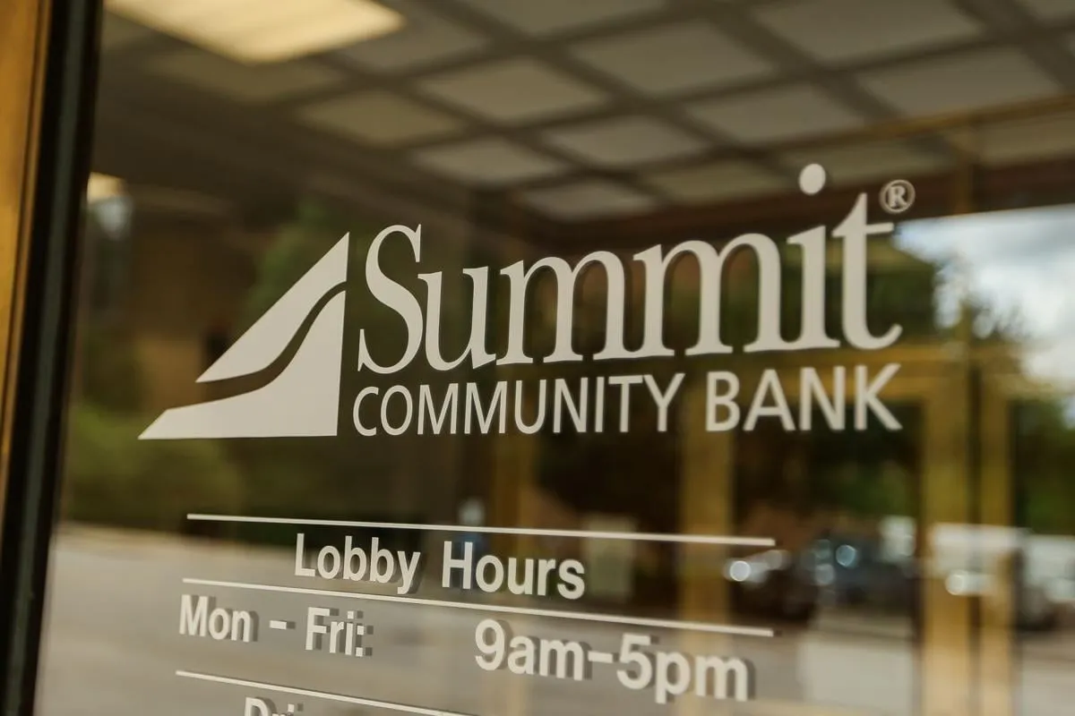 Using Summit Community Bank for Local Financial Growth